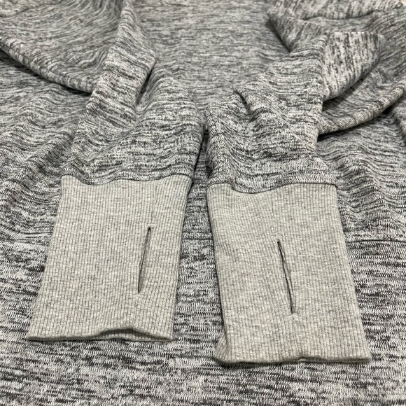 Athleta Running Pullover Sweater Kangaroo Pockets Turtle Neck Size S Grey - Picture 4 of 14
